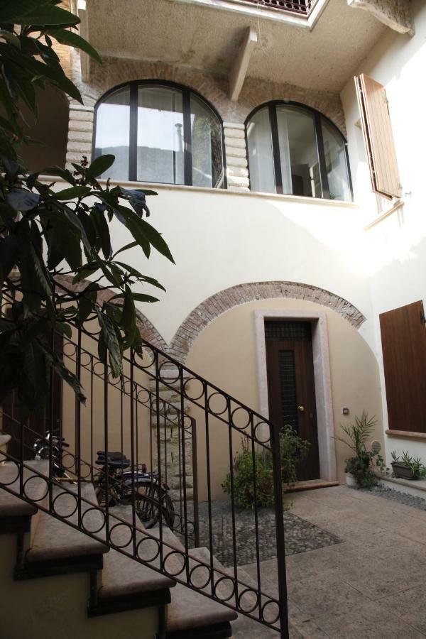 Mirko Apartment Verona Eksteriør bilde